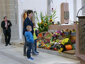 Familiengottesdienst zum Erntedankfest (Foto: Karl-Franz Thiede)